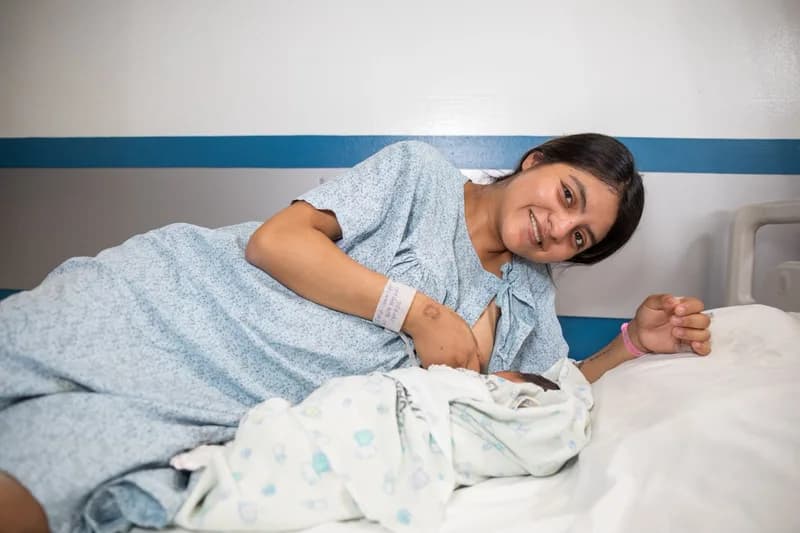 El primer paso para una lactancia feliz y sin dolor
