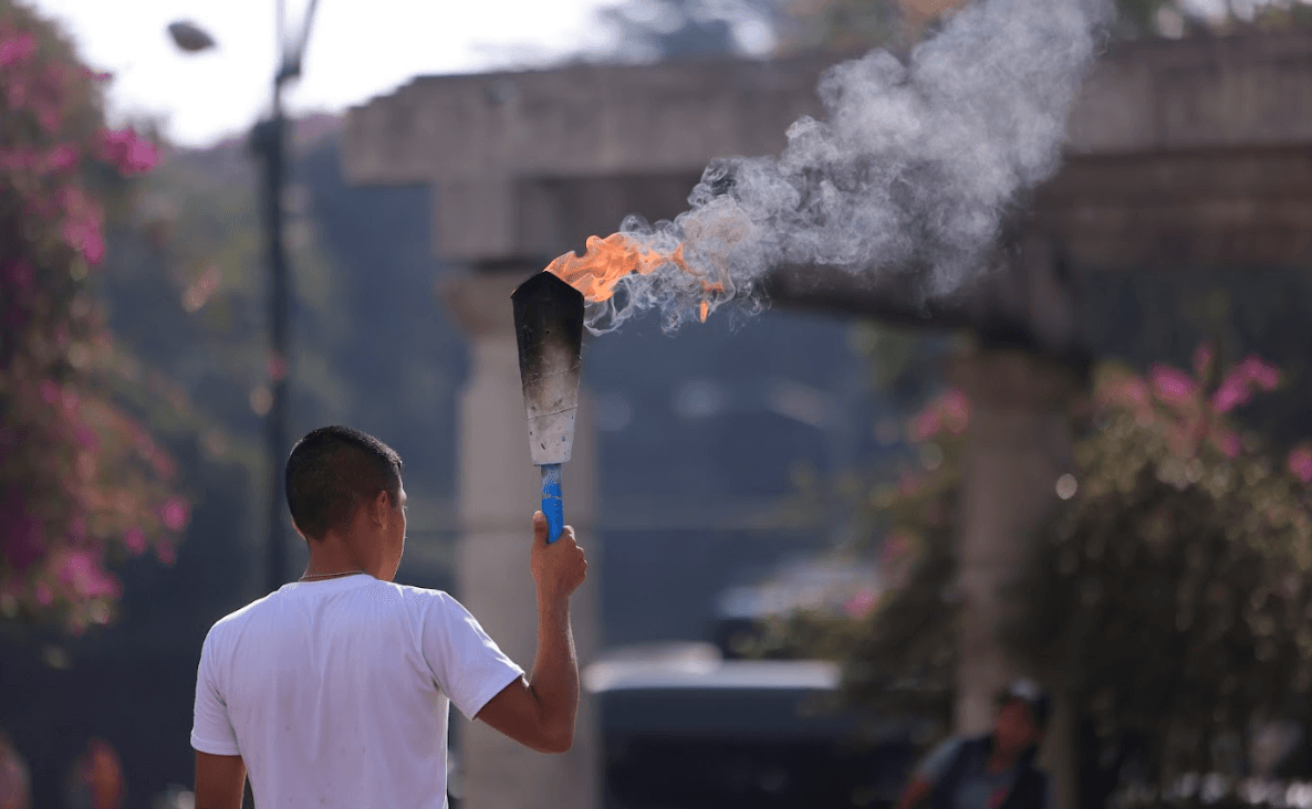 Prohibición de antorchas.