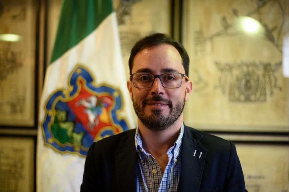 El Alcalde Asturias.
