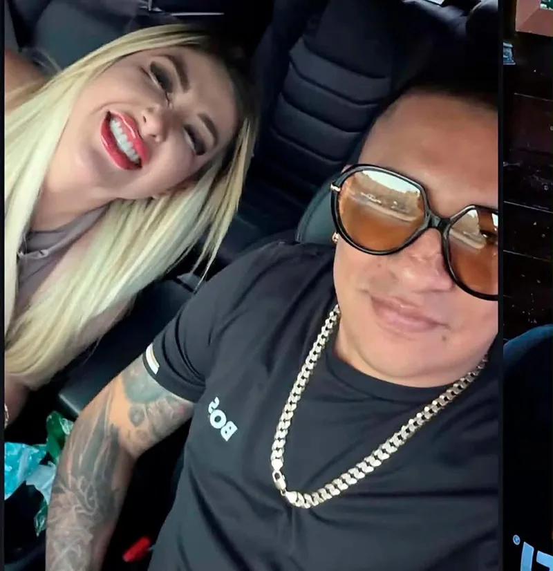 Aquí se ve al reo junto a su pareja sentimental.