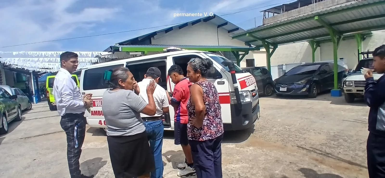 Ataque de abejas en escuela obliga a evacuar a estudiantes en la zona 6 capitalina